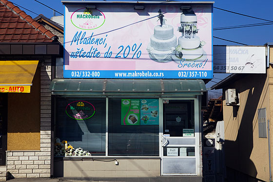 Makrobela