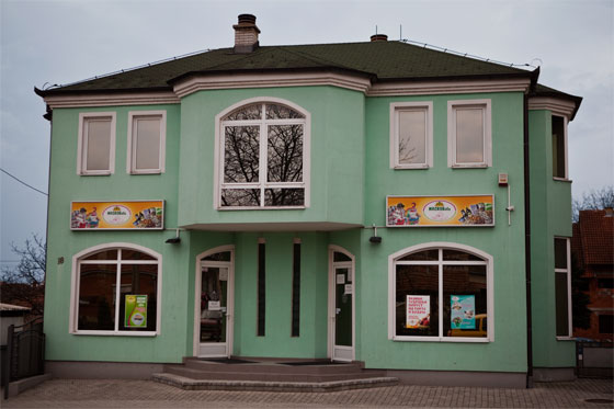 Makrobela